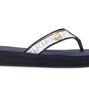 Michael Kors Womens Gage Flip Flop Open Toe Casual
